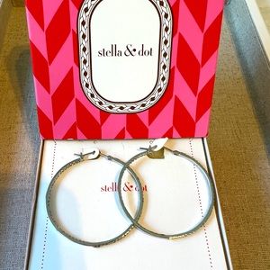 Stella & Dot Adelaide Hoops - Silver